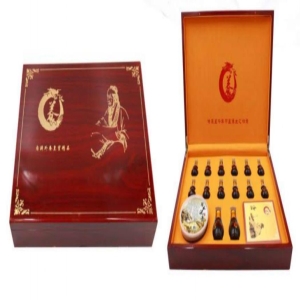 产品名称：红木盒16件养护套组