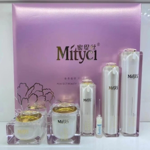 面部套盒/产品名称：蜜缇丝臻养瓷肌套组/美白，紧致，淡斑，祛黄等